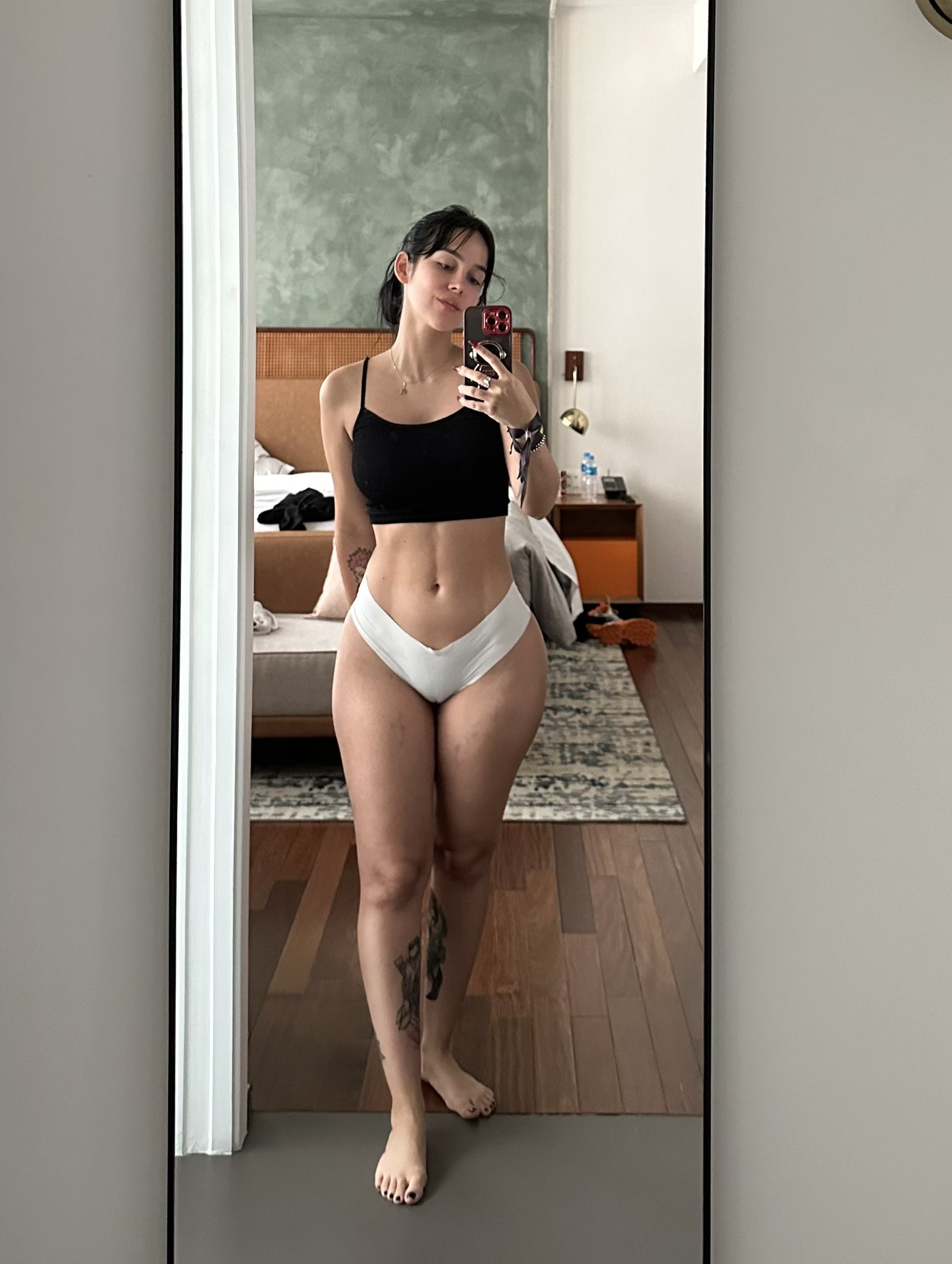 Laura 